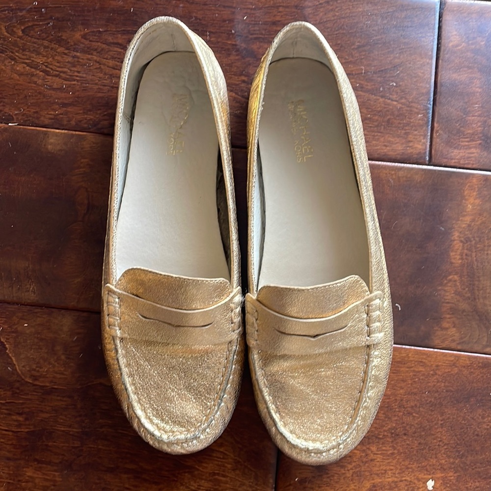 EUC! Michael Kors Gold Driving Mocs - Size 8.5